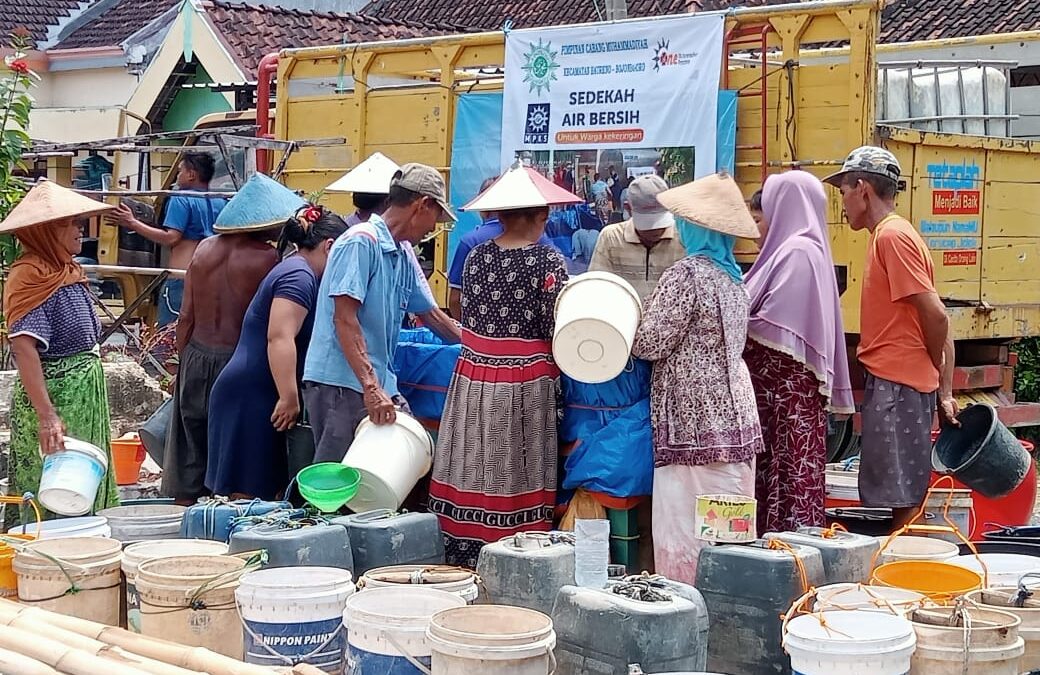 Bojonegoro Terdampak El Nino, MPKS PCM Baureno Salurkan Air Bersih