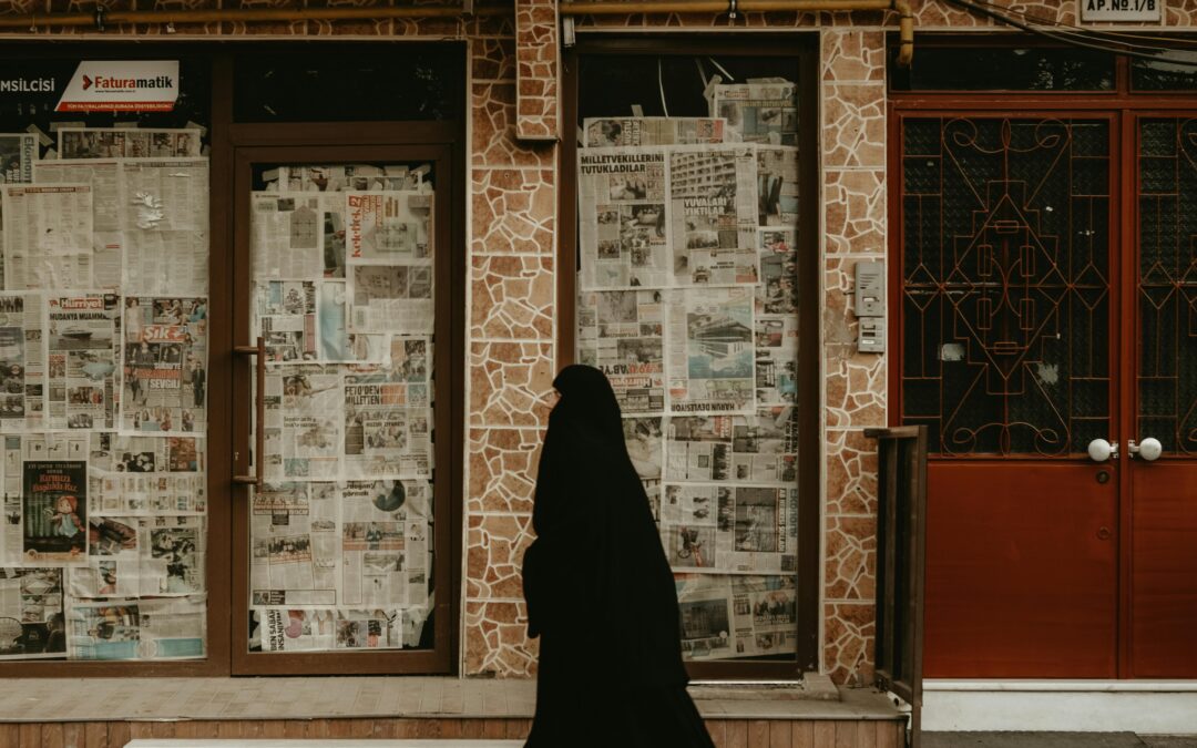 Mengenal Jenis Cadar Bagi Muslimah dan Hukumnya