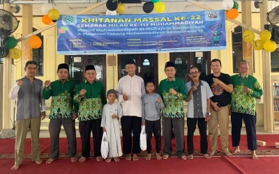 Khitanan Massal Ke-22 Meriahkan Milad ke-112 Muhammadiyah di Masjid Al-Muhajirin Banjarmasin