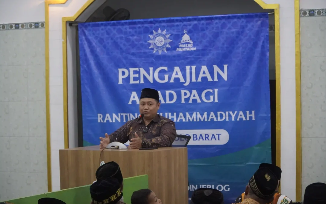 Pengajian Ahad Pagi PRM Tirtonirmolo Barat: Ustad Agus Budiantoro Ajak Jamaah “Nggayuh Rahmat Allah”