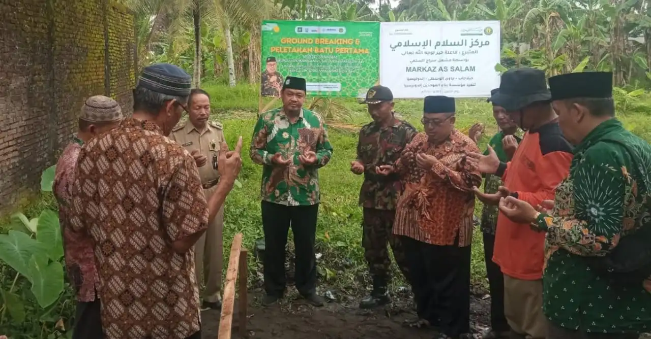 Peletakan Batu Pertama SMP dan PPTQ Muhammadiyah Nurut Tauhid di Cilacap