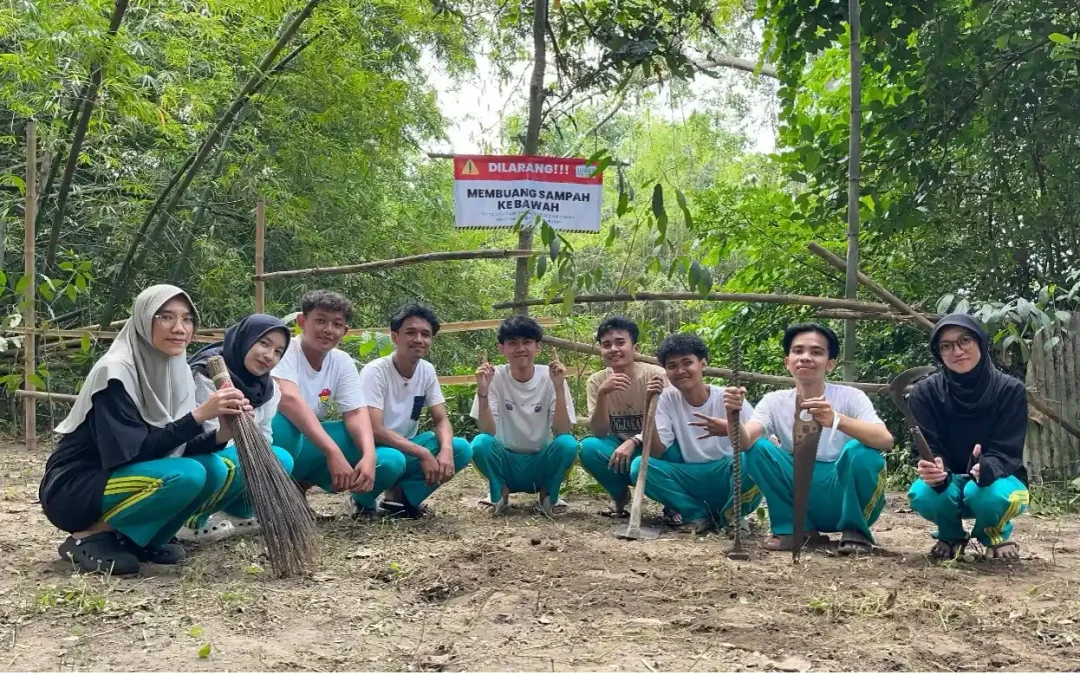 Giat bakti mahasiswa gerakan fikih hijau dalam aksi nyata di dusun gamping kidul