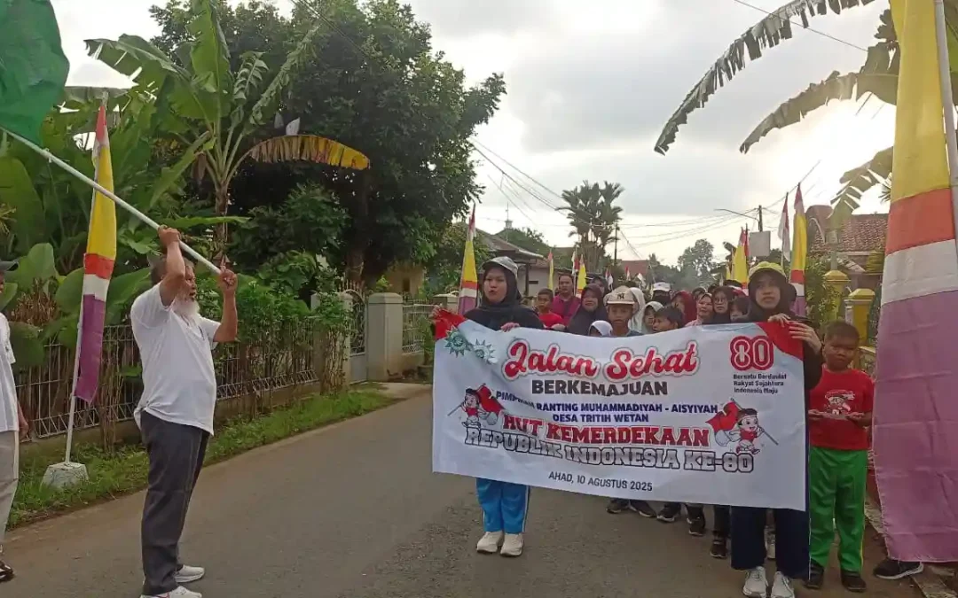 Meriahkan kemerdekaan, warga tritih wetan antusias ikuti jalan sehat berkemajuan