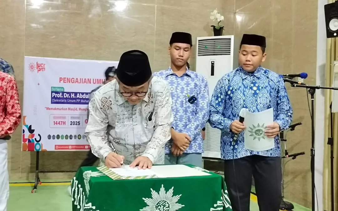 Mendikdasmen Saksikan dan Tandatangani Deklarasi Pelajar Cinta Masjid