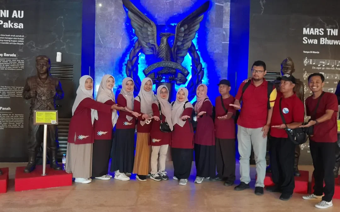 Siswa SMP Muhammadiyah Srandakan Kunjungi Museum Dirgantara