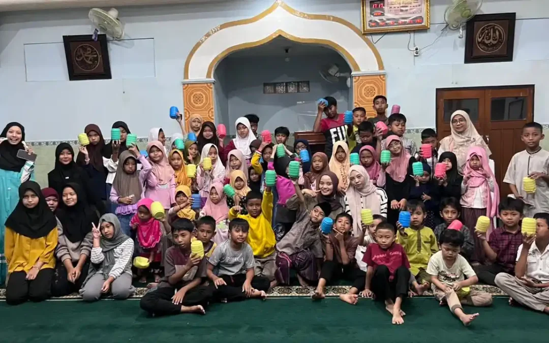 Komunitas Mublighat Hijrah Edukasi Anak TPA Pentingnya Menabung di Masjid Al Ikhlas
