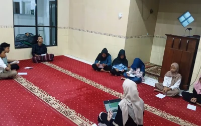Mahasiswa UNISA Tingkatkan Kemampuan Public Speaking Remaja Melalui Pelatihan MC