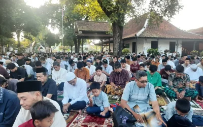 Salat Iduladha PRM Tirtonirmolo Barat Dihadiri Ribuan Jamaah, Khatib Sampaikan “Pitutur Luhur Iduladha”