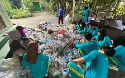 Mahasiswa UNISA Yogyakarta Selenggarakan Aksi Sedekah Sampah untuk Lingkungan